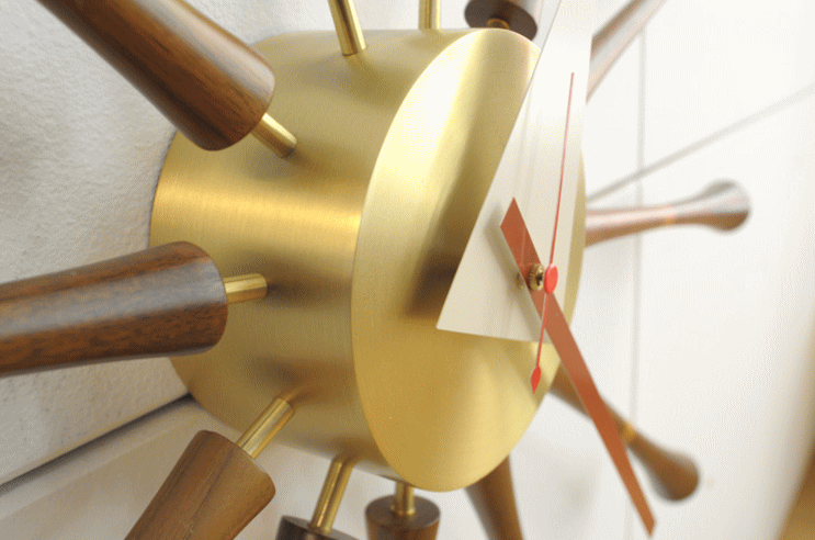 ジョージ・ネルソンがデザインしたスピンドル・クロック（Spindle Clock）のディテール