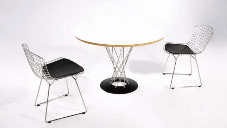 イサム・ノグチがデザインしたサイクロンテーブル