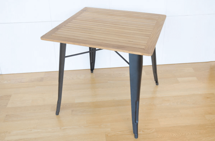 ジャン・ポシャールがデザインしたマリーンテーブル